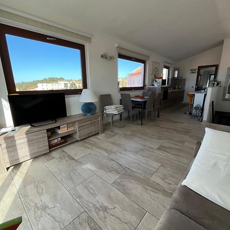 B&B Florian Сан Теодоро Екстериор снимка